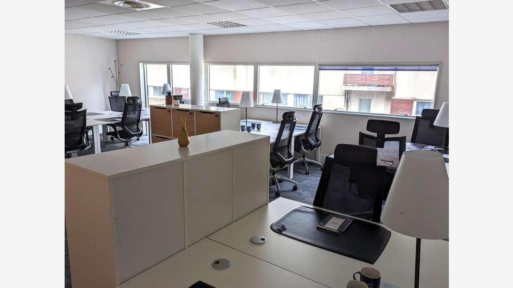 À louer bureaux privatifs de 13 à 22m² à Nantes 