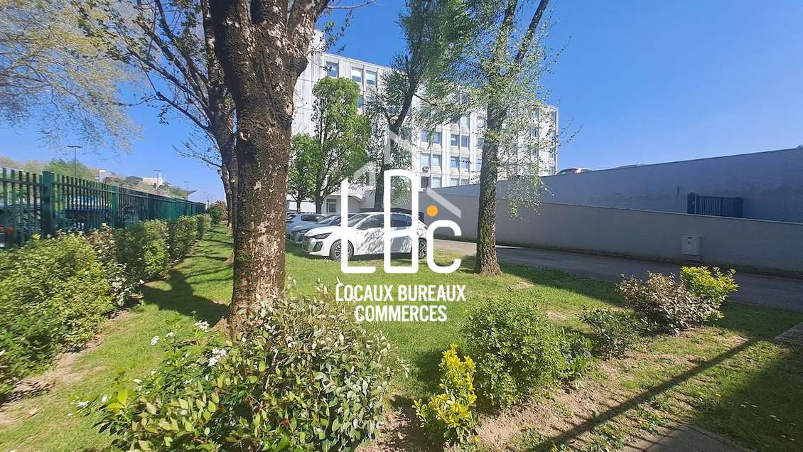 À louer bureaux 74m² à Nantes Carrière Misery