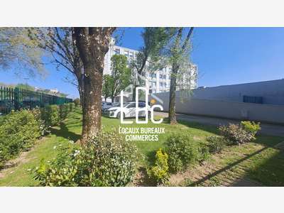 À louer bureaux 74m² à Nantes Carrière Misery