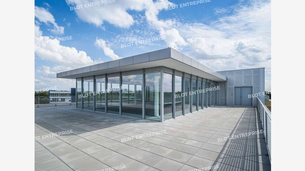 A louer bureaux 2570m² Nantes parc Chantrerie