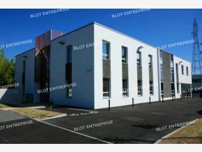 A louer bureaux 275m² R+1 proche périph à Nantes