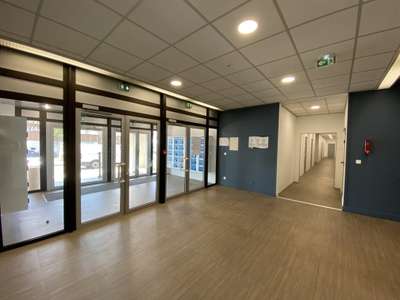 À louer bureaux de 14 à 100m² Hôtel d'Entreprise