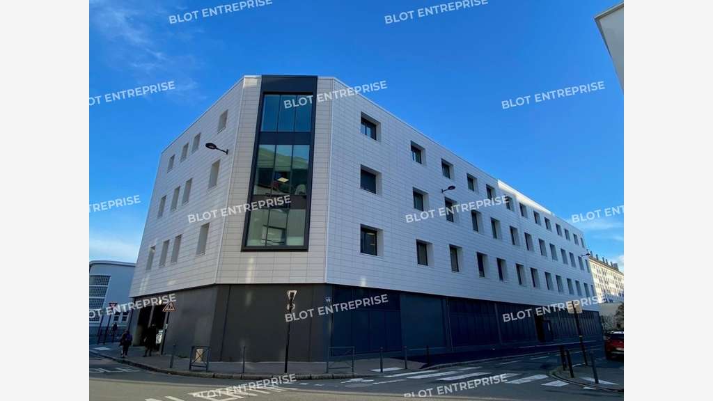 A louer immeuble de bureaux 4 260m² à Nantes