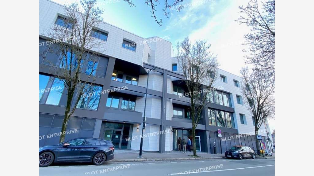 A louer immeuble de bureaux 4 260m² à Nantes