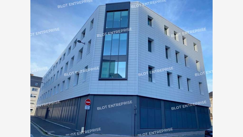 A louer immeuble de bureaux 4 260m² à Nantes
