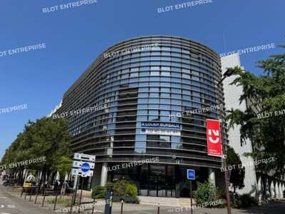 A louer bureaux divisibles 843m² Île de Nantes