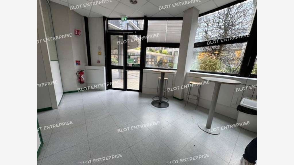 A louer bureaux 4818m² sur Île de Nantes