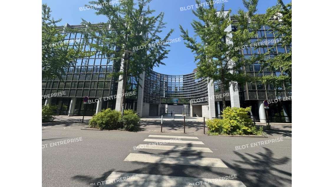 A louer bureaux 1791m² divisibles à Nantes