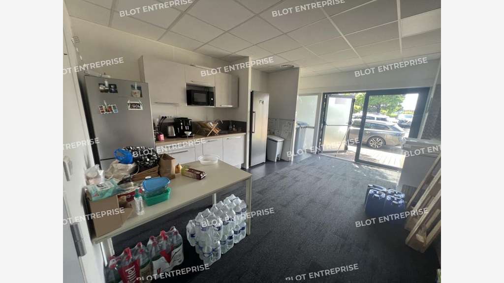 A louer bureaux 275m² empl stratégique Nantes Est