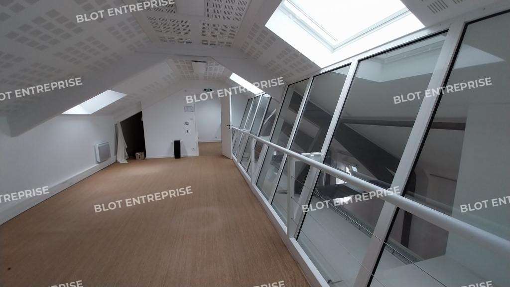 A louer bureaux 200m² accès PMR à Nantes Gare