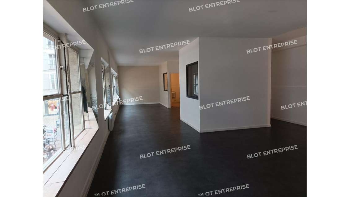 A louer bureaux rénovés 105m² à Nantes centre