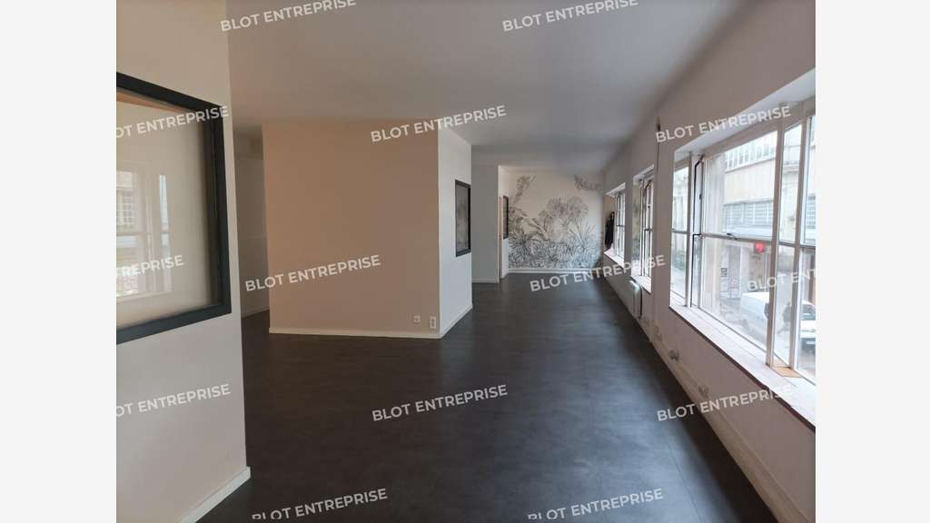 A louer bureaux rénovés 105m² à Nantes centre