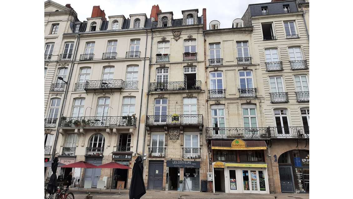 A louer bureau refait à neuf de 8m² à Nantes