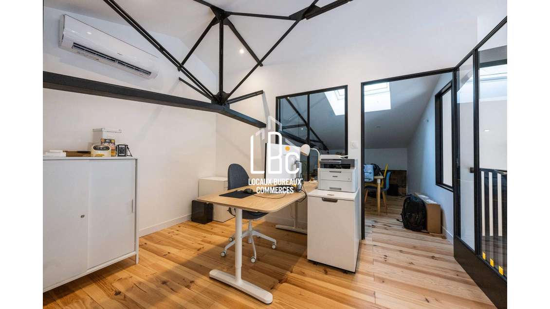 A louer local commercial meublé de 95m² à St Félix