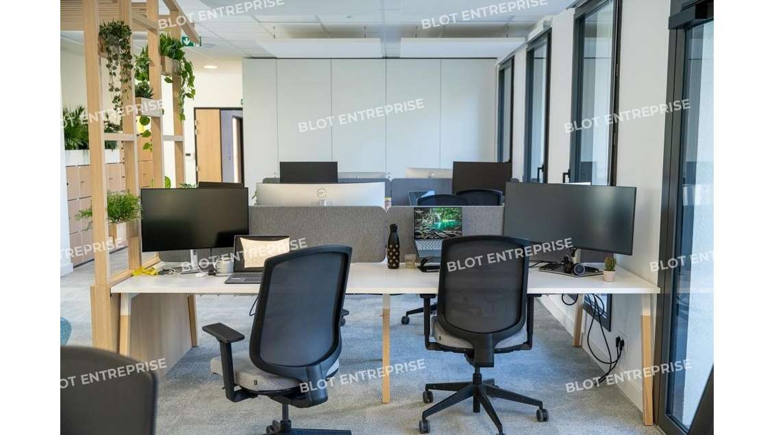 A louer bureaux 415m² Nantes proche île Versailles