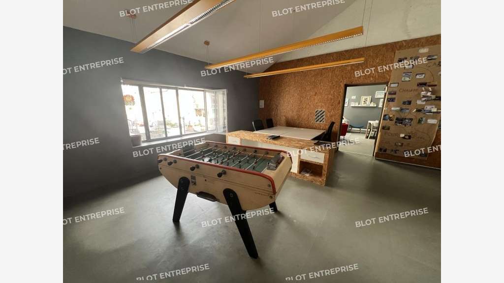 A louer bureaux 476m² à Nantes Saint-Clément