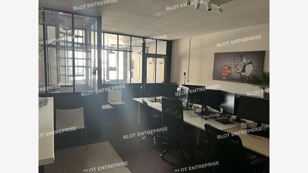 A louer bureaux 476m² à Nantes Saint-Clément