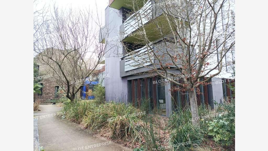 A louer bureaux 110m² Nantes centre Champs de Mars