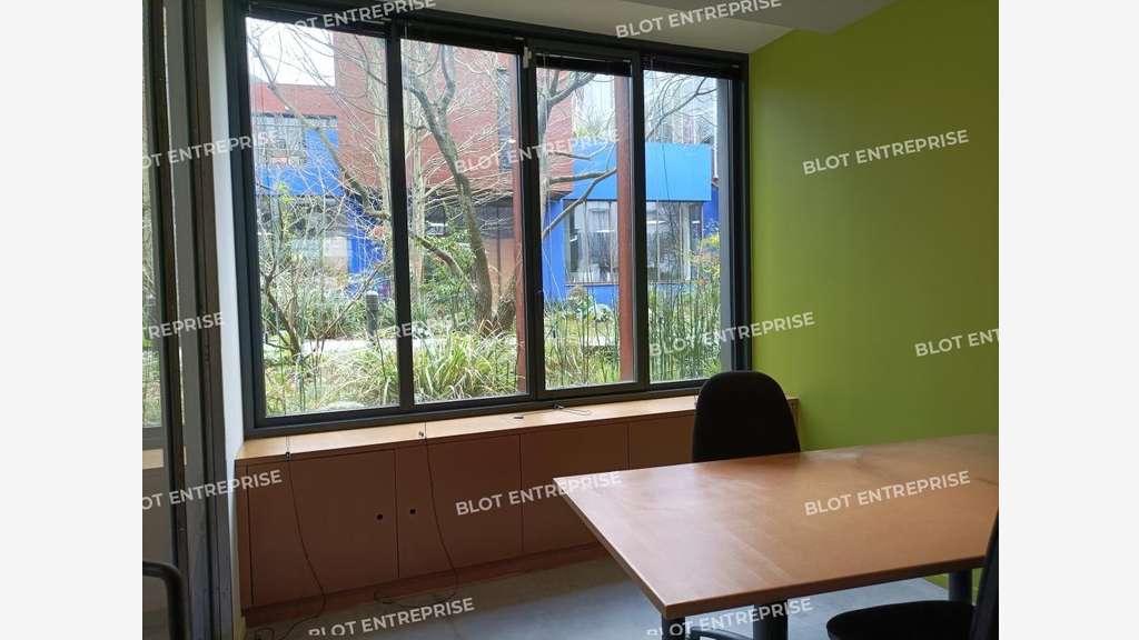 A louer bureaux 110m² Nantes centre Champs de Mars