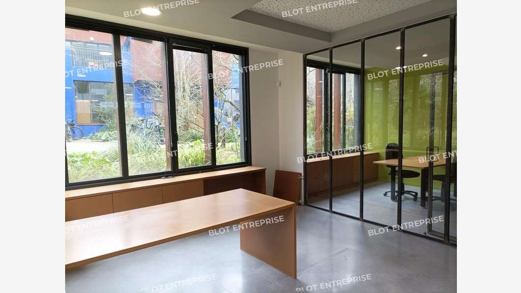 A louer bureaux 110m² Nantes centre Champs de Mars