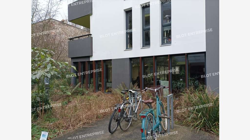 A louer bureaux 110m² Nantes centre Champs de Mars