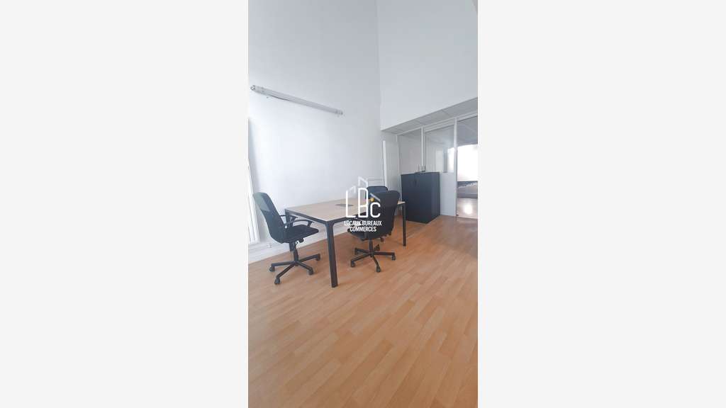 Bureau 42m² RDC à louer Gare Euronantes 
