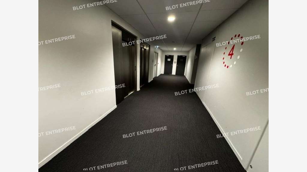 A louer bureaux 2 334m² idéalement situé à Nantes