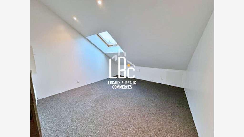 A louer bureaux 14,50m² à Nantes Ile de Versailles
