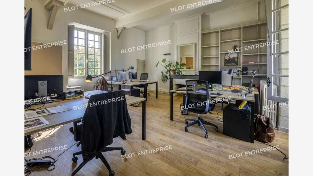 A louer bureaux de 210m² à Nantes Nord Est