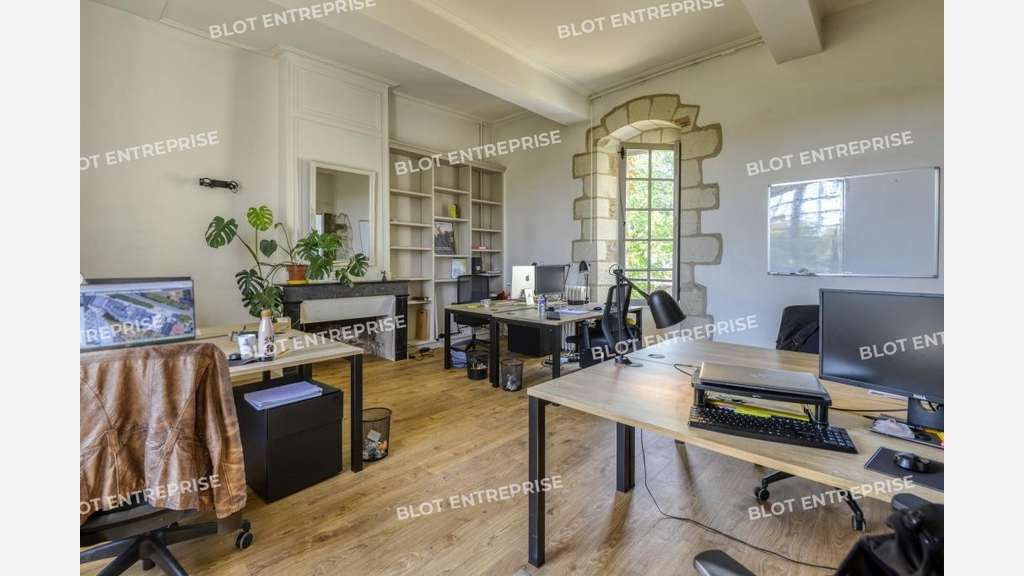 A louer bureaux de 210m² à Nantes Nord Est