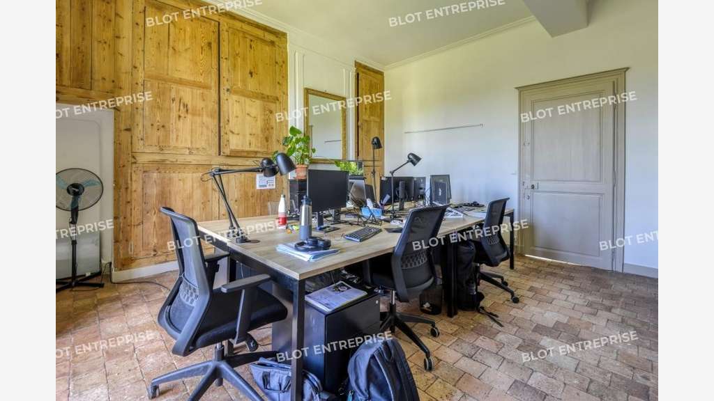 A louer bureaux de 210m² à Nantes Nord Est