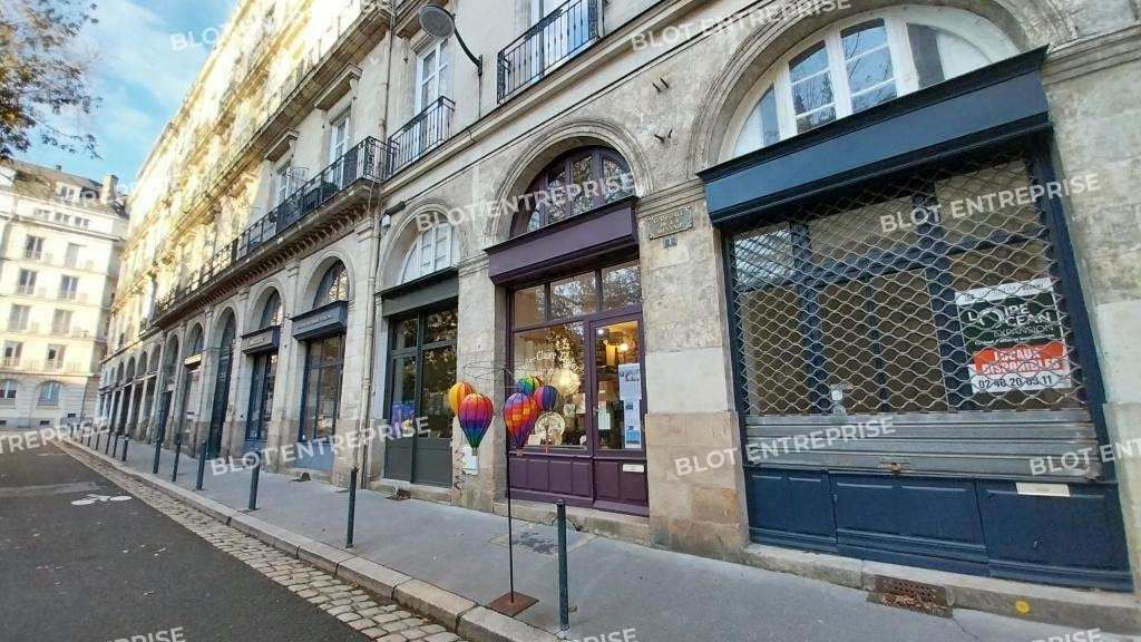 A louer locaux commerciaux 75m² à Nantes Copernic