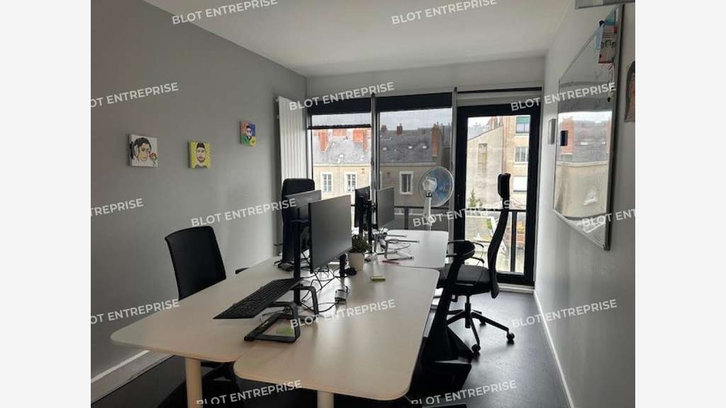 A louer bureaux de 1 010m² à Nantes Graslin