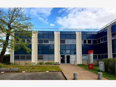 A louer bureaux 135m² Nantes EST empl attrayant