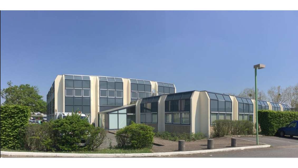 A louer bureaux rénovés de 480m² à Nantes Est