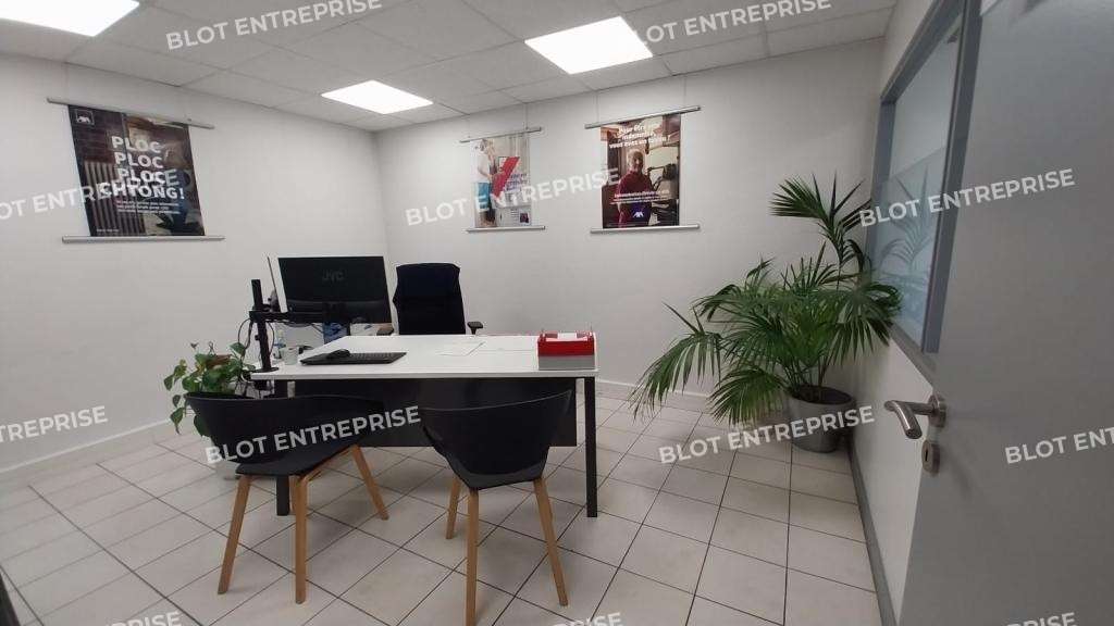A louer bureaux 124m² sur l'île de Nantes