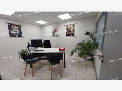 A louer bureaux 124m² sur l'île de Nantes