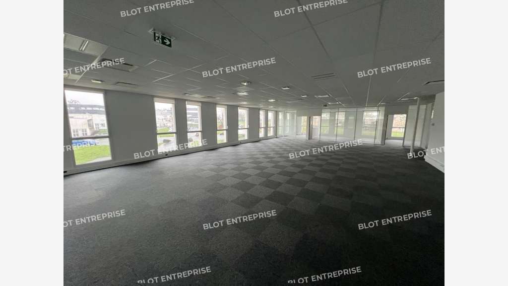 A louer plateau de bureaux 422m² R+1 à Nantes