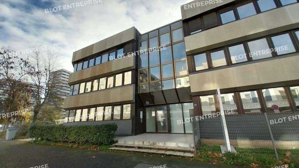 A louer bureaux 126m² belle visibilité à Nantes