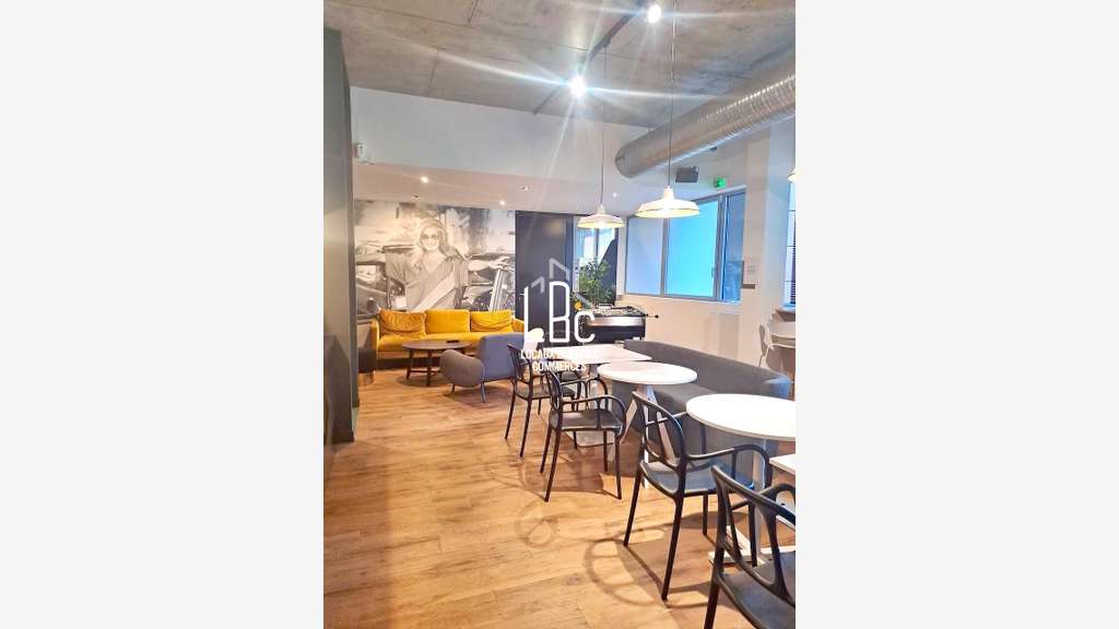 A louer bureau 22m² en Coworking à Nantes