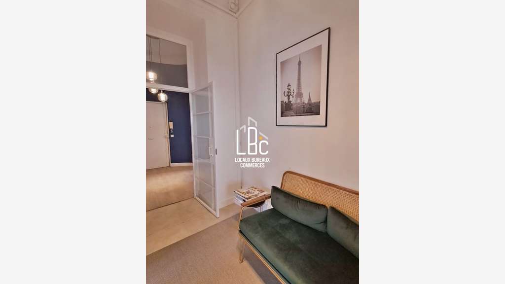 Bureau de 90m² à louer à Nantes place Royale
