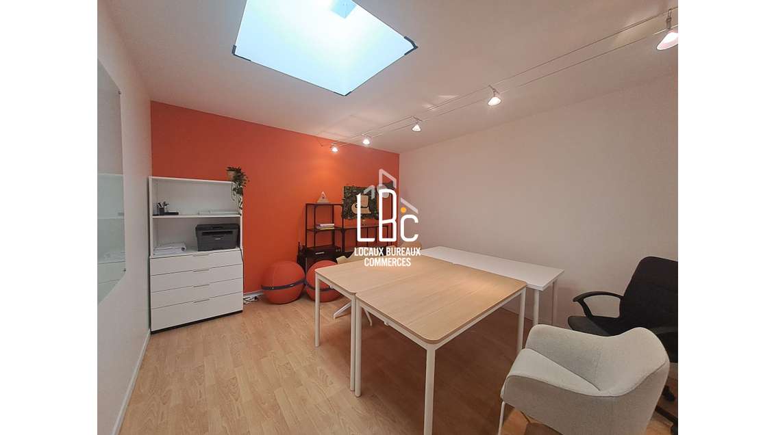 À louer bureau 84m² à Nantes Quai Magellan