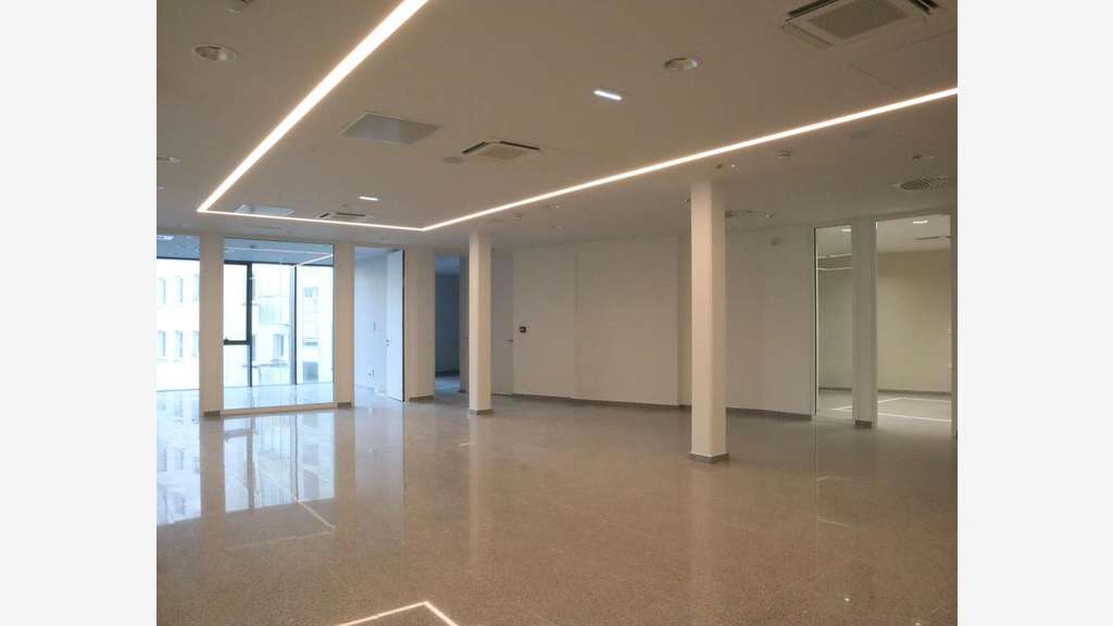 À louer bureaux et coworking 12m² à Nantes centre