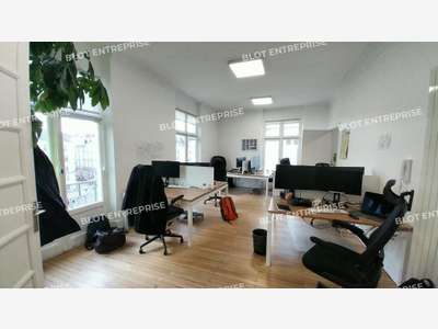 A louer bureaux 140m² à Nantes Place Royale