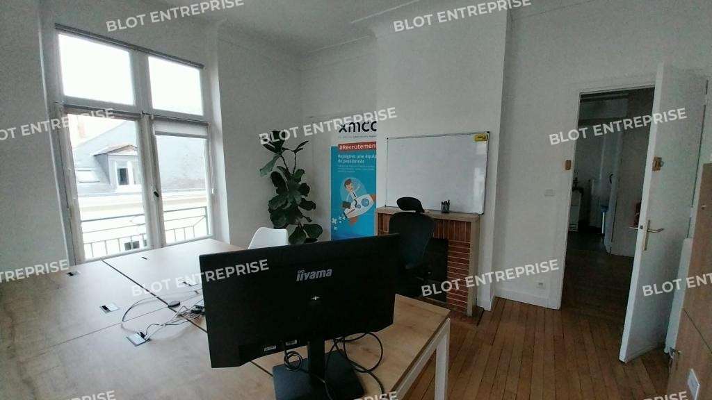 A louer bureaux 140m² à Nantes Place Royale