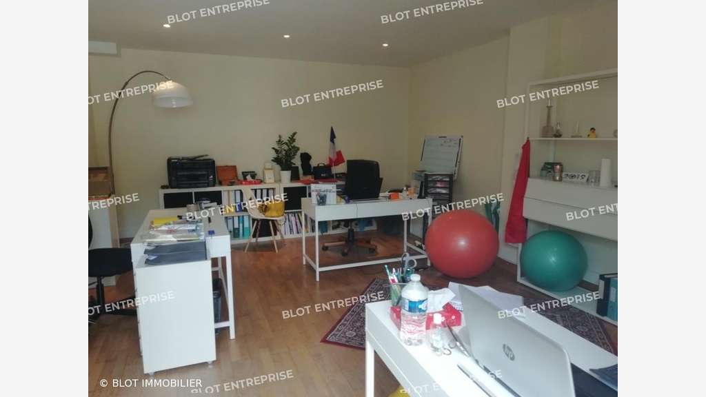Location plateau de bureaux 81m² RDC Nantes centre