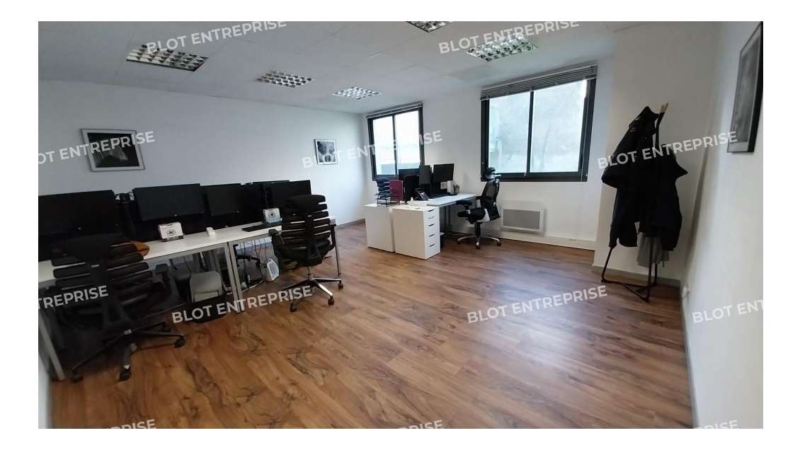 A louer bureaux de 80m² à Nantes gare maritime