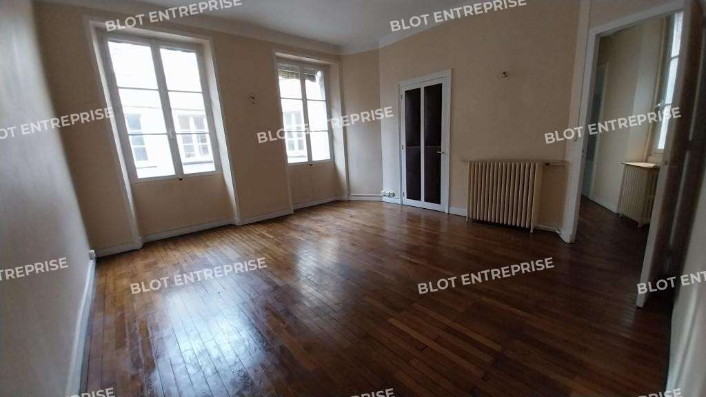 A louer bureaux 85m² à Nantes Place Graslin