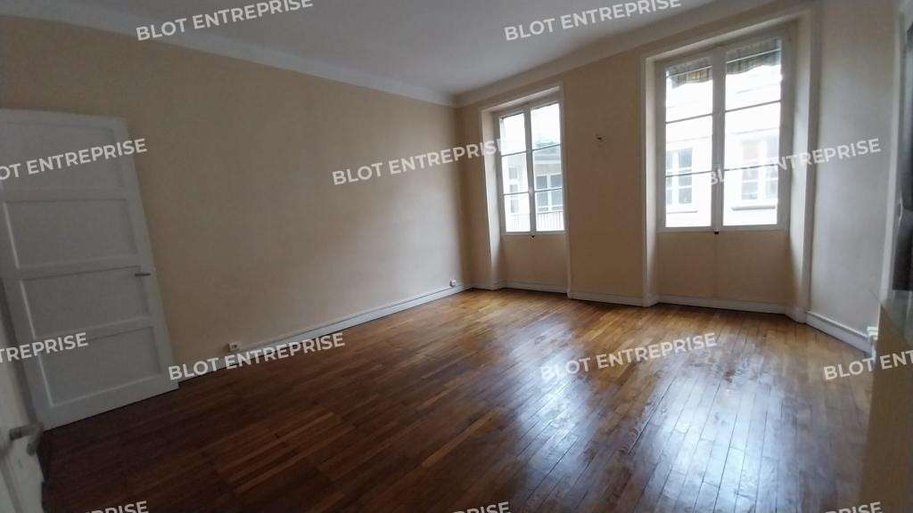 A louer bureaux 85m² à Nantes Place Graslin