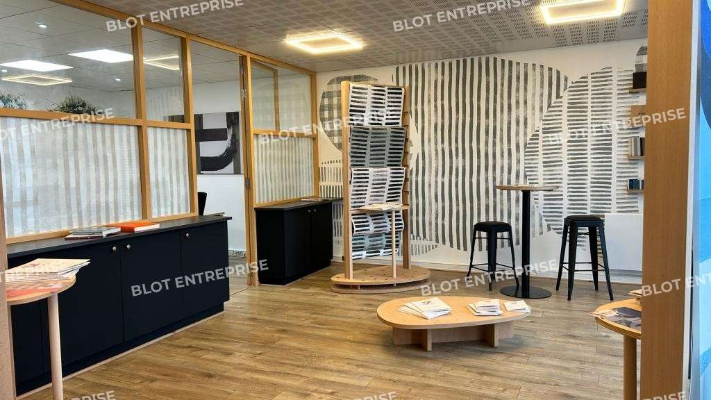 A louer bureaux 74m² en pied d'immeuble à Nantes